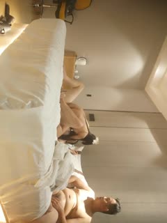 [换妻极品探花]，第三炮收费房，门票199，享受1V3帝王服务，淫乱群交-20220815002421