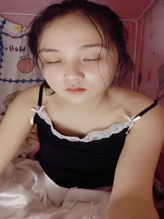 处女！清纯女神~宿舍大秀~[白蔚]超级清纯~蛋都撸炸了~✨✨✨--不遮不挡，不知道便宜了哪个男同学_20220516-223805-168