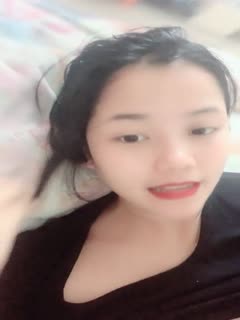 [景黎老师]，西安28岁新婚小少妇，家中深夜发骚，这对大白兔满分，小骚操很少用还挺粉