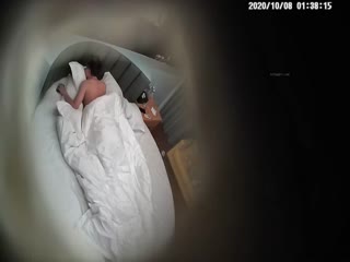 [真实夫妻探花]，坐标长沙，第二炮，私密空间内的交换温柔，换妻禁忌游戏红酒