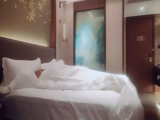 [良家故事]8.12 偷拍 操个几下 指头硬 猛抠操 ~~~✨✨✨--两天两女 只收割一女 主播没开声音_150058_密码房