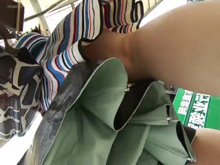 公交车站、商场、地铁站等多场合❤️抄底众多的年轻少妇★各种骚丁、疑似无内★超清原版61-78