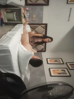 [香蕉你个不辣辣]，约良家，偶尔偷拍，小少妇出轨偷情，酒店被陌生男人的屌满足爽了