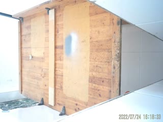 [厕拍新品]县城公园女厕❤️刁钻角度厕拍第二弹1