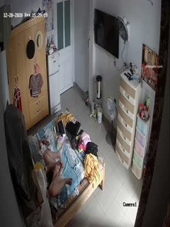 ✿摄像头破解✿ 居家寂寞美少妇空虚自慰 衣柜里掏出私藏18cm阳具 大开美腿享受阳具抽插高潮 女人也瘾 [2]