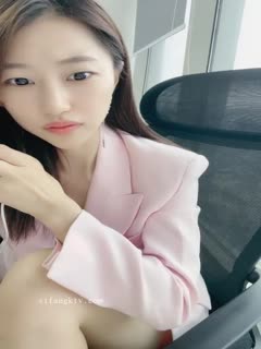 重磅！重庆某集团公司白领~[小兔丫丫]极度反差~刺激！~~✨✨✨--聊前男友打野战，在K做-267第02集