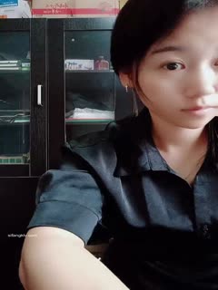 [寂寞财务姐姐]办公室玩跳蛋厕所同事撒尿声音都听到~~✨✨✨这班上得真是刺激，黑丝骚逼，人气爆棚_[new]第02集