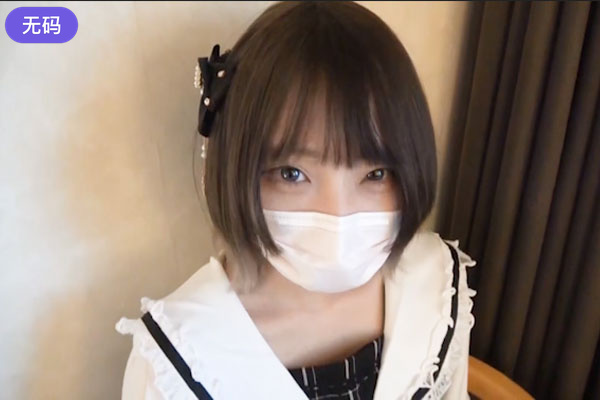 FC2-3270472 [ハメ撮り·中出し]ニーハイソックスが似合う18歳スレンダー□り美○女に連続中出し