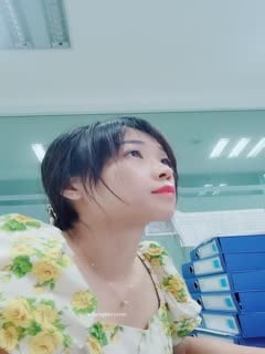 清纯小野喵]在外资公司上班美丽小姐姐~上班偷偷直播!~！！✨✨✨--无声音时是主播关的，怕泄露公司机密_20220530_145058第02集