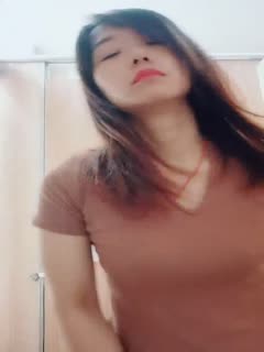 清纯小野喵]在外资公司上班美丽小姐姐~上班偷偷直播!~！！✨✨✨--无声音时是主播关的，怕泄露公司机密_20220531_090454第04集