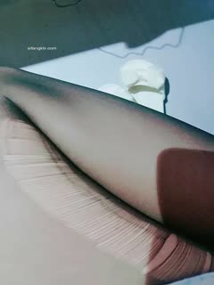 [户外实习生]漂亮小女孩戴着跳蛋~逛市场~骑车各种露~✨✨✨胆子真是太大了，就是这份心跳-213839-388_[new]第01集