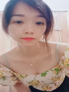 清纯小野喵]在外资公司上班美丽小姐姐~上班偷偷直播!~！！✨✨✨--无声音时是主播关的，怕泄露公司机密_20220530_145058第05集