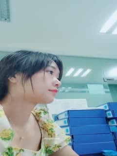 清纯小野喵]在外资公司上班美丽小姐姐~上班偷偷直播!~！！✨✨✨--无声音时是主播关的，怕泄露公司机密_20220530_145058第03集