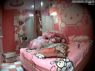 大学生美女逛完商场心满意足到情趣暧昧酒店休息，不停换性感睡衣白皙肉体冲动抱住狠狠冲击操[水印]