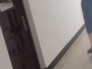 精选[露脸]大神去国内某学院TP美女学妹尿尿 花毛衣妹子尿完还要摸摸自己小穴