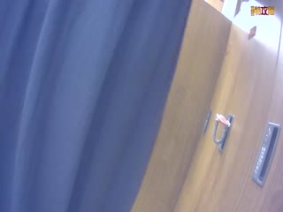 洗浴中心换衣间里的精彩瞬间[第7期]好几个颜值身材都很不错的小姐姐[100分钟原版][二]