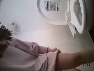 [厕拍新品]高端写字楼女厕偷拍，都是丝袜制服小姐姐们[高清无水原版]2