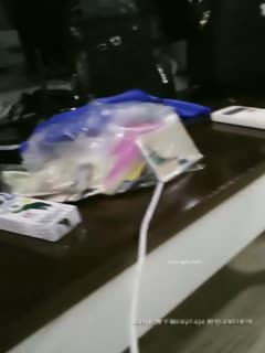 [野狼出击探花]老王酒店约炮大奶妹，性格好有说有笑，丰乳肥臀必须大力输出才能干得爽