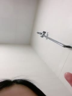 [哥哥硬了嘛]漂亮小姐姐奶大纤瘦情趣服道具插逼特写