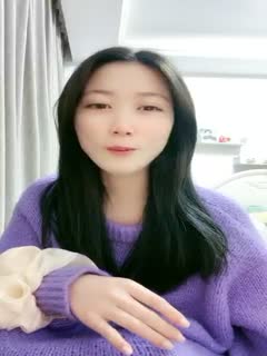 超清纯校花--夏天的夏❤️，颜值、身材让人看了直流口水，声音温柔听她聊天就是心情舒畅，揉奶露毛真好看！ [2]