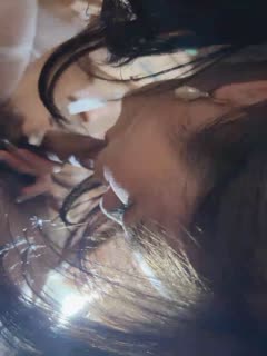 女神-潮吹女王-❤️小米❤️被榜一约到了，给榜一大哥吃鸡巴，还被大哥舔喷了，对白精彩！ [1]