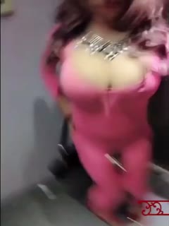 性感妖艳着装星梓妃 给大鸡巴戴上了个金箍咒，地下车库一路露出，门前电梯口撸射，害怕又兴奋刺激 好怕怕被看到！