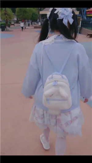 [国产剧情]露脸极品少女洛丽塔『喵喵』户外啪啪甄选电影院口爱摩天轮K