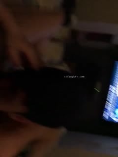 [情侣流出]马来西亚华裔大奶美女情侣分手后性爱影片遭男方流出1第01集