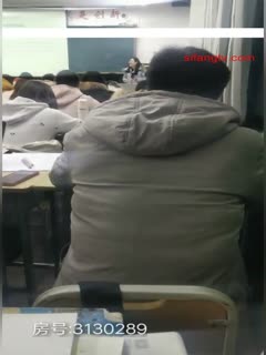 边上课边跳蛋的感觉[大三小依依]跳蛋藏逼上课那才叫爽 到了下课急着跑厕所喷