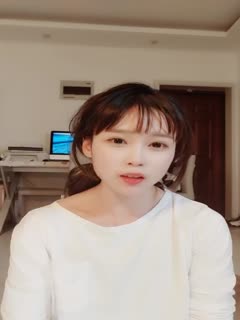 清纯美少女KIKI，腹肌马甲线，活力十足堪称喷水娃，大尺度自慰，大黑屌边插边喷水，浪叫呻吟太骚了