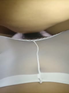 丝情萝莉小女友露脸跟小哥激情啪啪，足交大鸡巴撸起来激情上位抽插浪荡呻吟，道具自慰骚b给狼友看好刺激